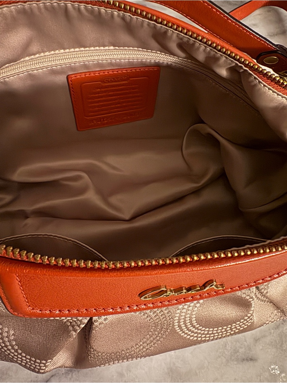 Coach Signature Pleated Shoulder Bag in Taupe with Saddle Trim - Picture 2 of 3